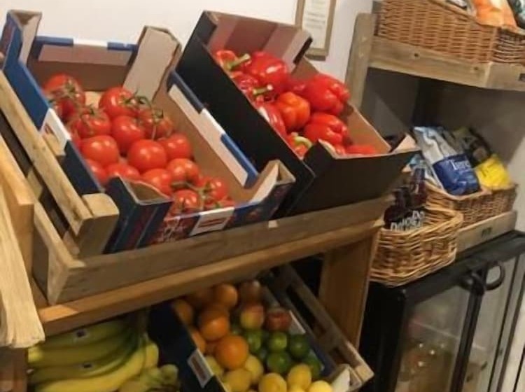 مسافرخانه Horse & Groom Upper Oddington