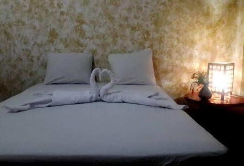 Hostal Surfing Donkey At The Lake Hostel