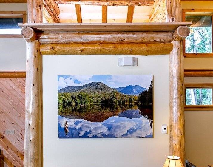 בית מלון כפרי Adirondack Spruce Lodge