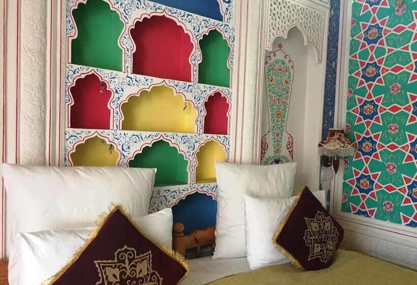 هتل Amelia Boutique