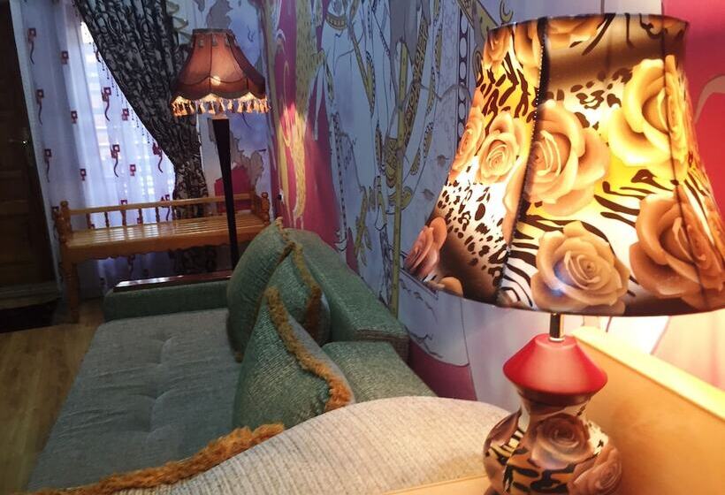 هتل Amelia Boutique