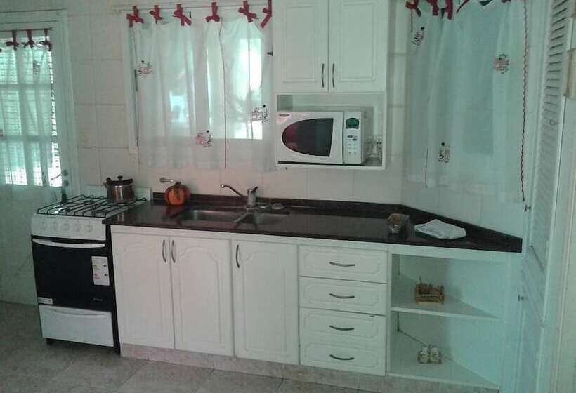 فندق Cable A Tierra