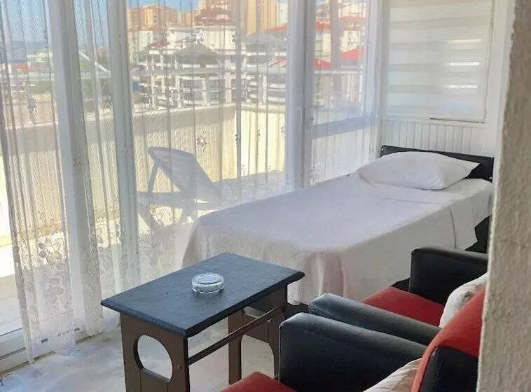 Hotel Efua