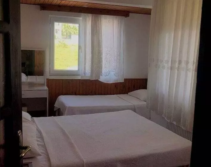Hotel Efua