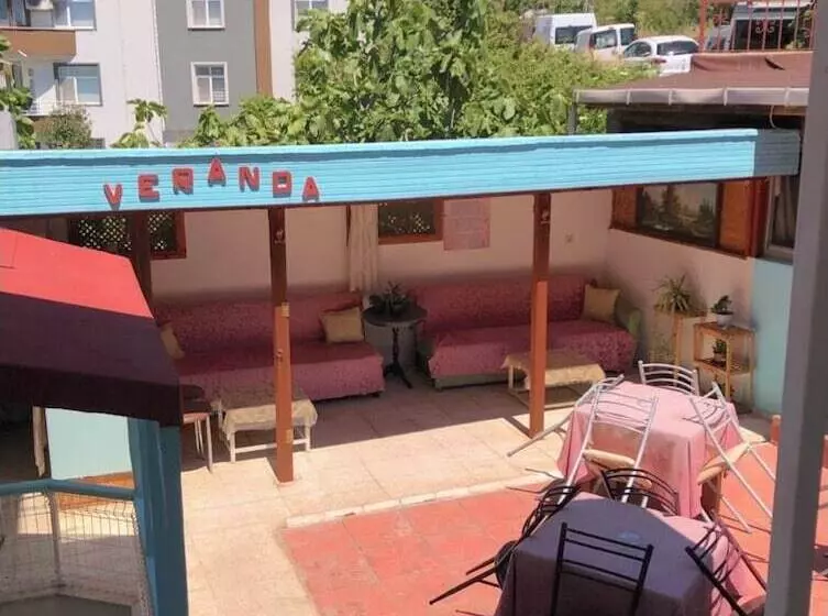Hotel Efua