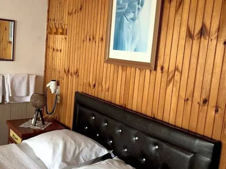 Hotel Efua