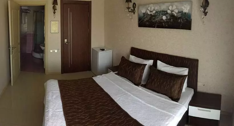 Hotelli Geyikli Sunshine