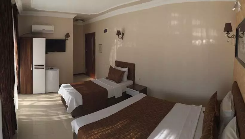 Hotelli Geyikli Sunshine