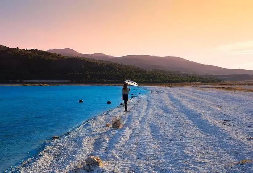 Hotelli Lago Di Salda