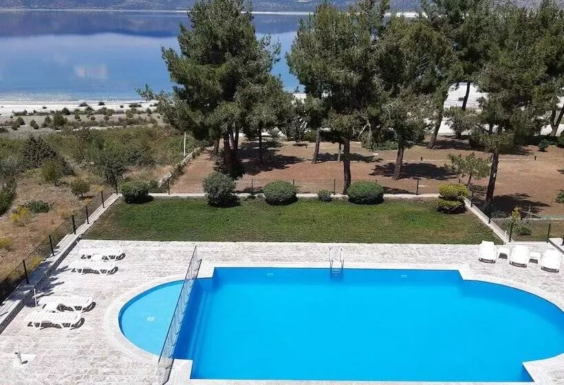 Hotelli Lago Di Salda