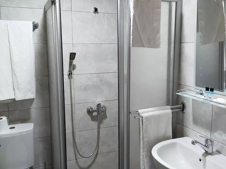 Hotelli Lago Di Salda