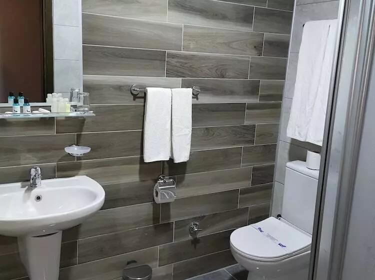 Hotelli Lago Di Salda