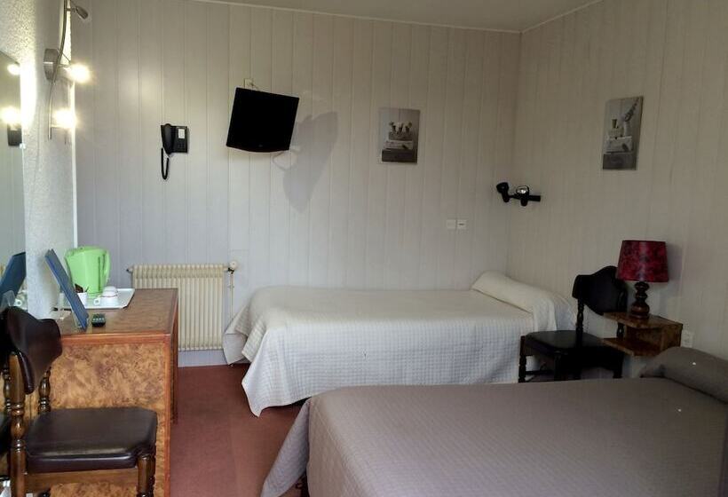 ホテル Logis Hôtel Chez La Mère Dépalle