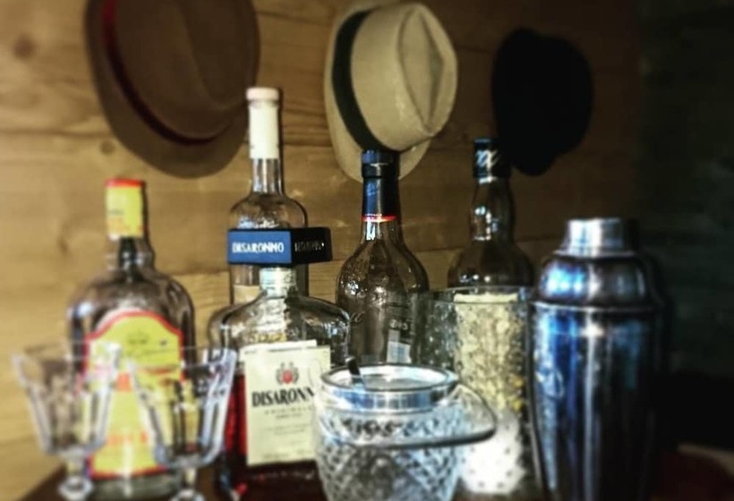 Hotel Loyehill Chalet. Swiss Alps Escape