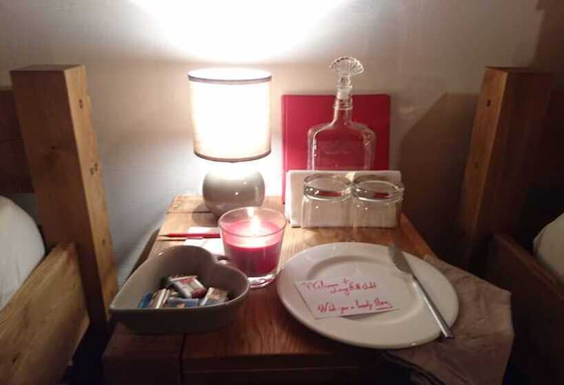 Hotel Loyehill Chalet. Swiss Alps Escape