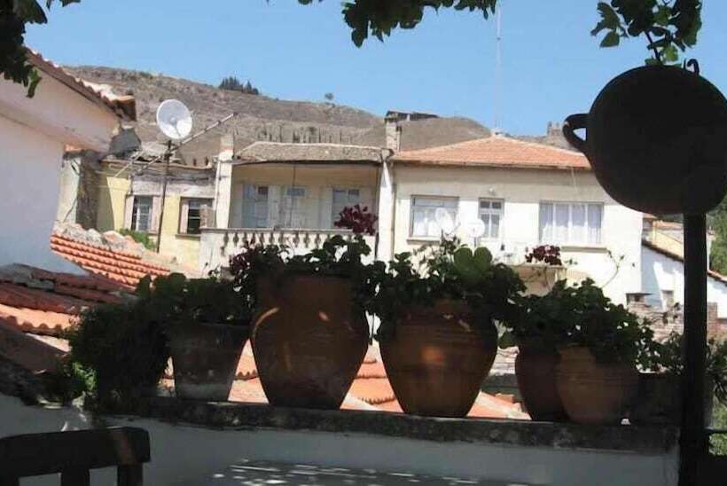 Отель Odyssey Guest House