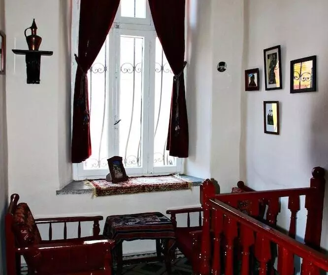 Hotelli Odyssey Guest House