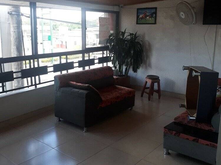 هتل Portal Del Valle