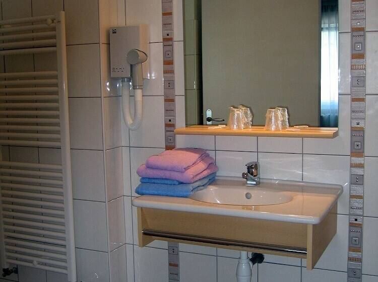 ホテル Restaurant Les Cygnes