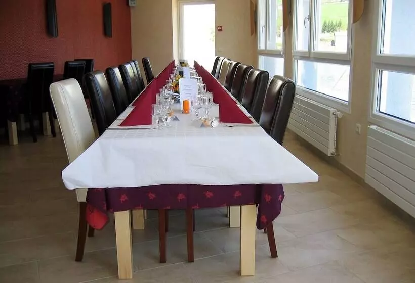 Hotelli Restaurant Les Cygnes