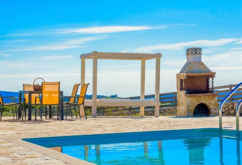 هتل روستایی Villa Traditional I