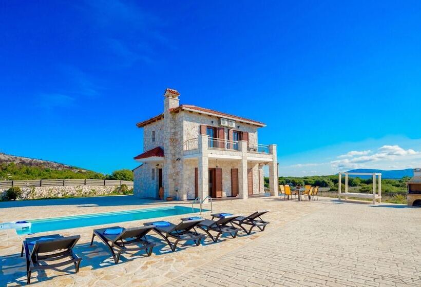 هتل روستایی Villa Traditional I