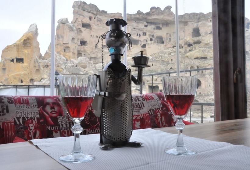 هتل Turbel Cave House