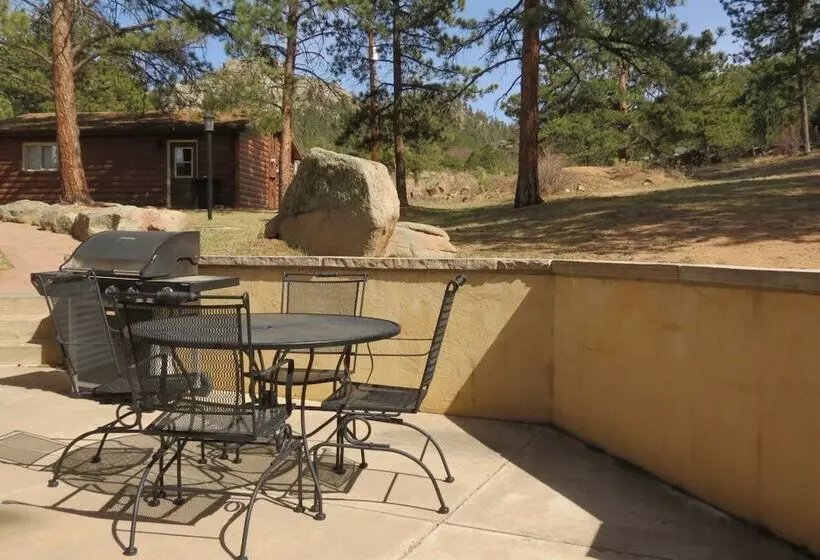 Lazy Elk Retreat   3 Br Cabin