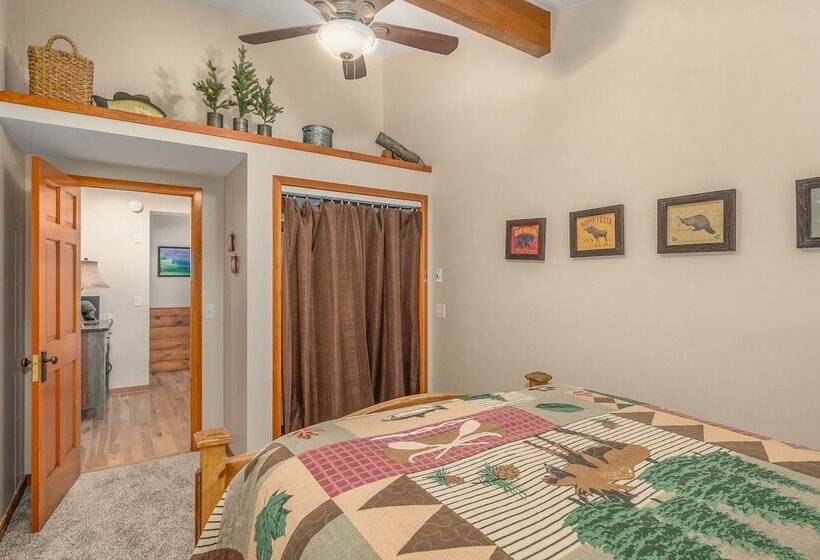 Lazy Elk Retreat 3 Br Cabin