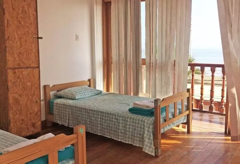Madwoods Hostel