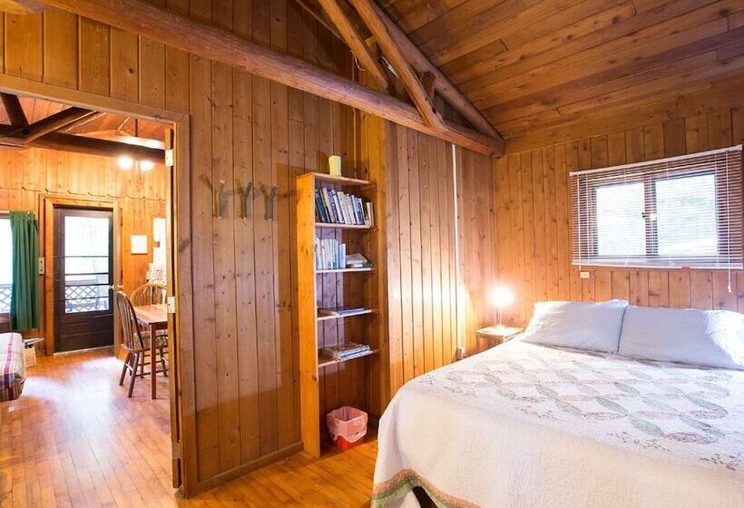 Montfair Resort Farm