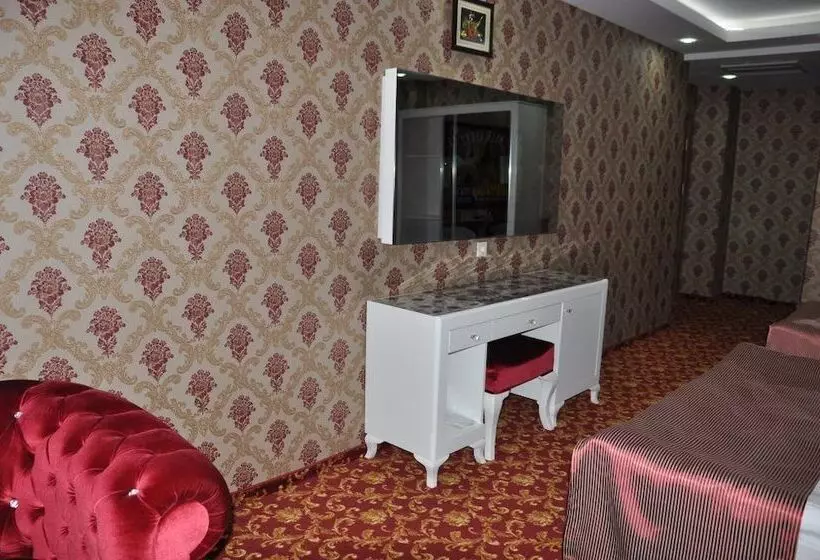 Mus Mir Hotel Saray
