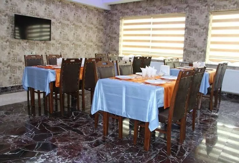 Mus Mir Hotel Saray