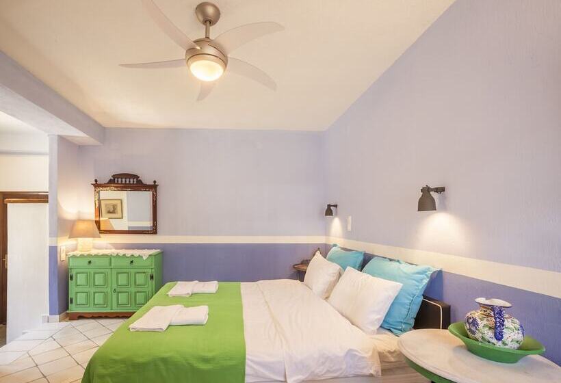 پانسیون Alterra Vita