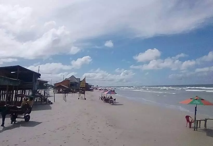 Majatalo Beach House Ilha De Algodoal