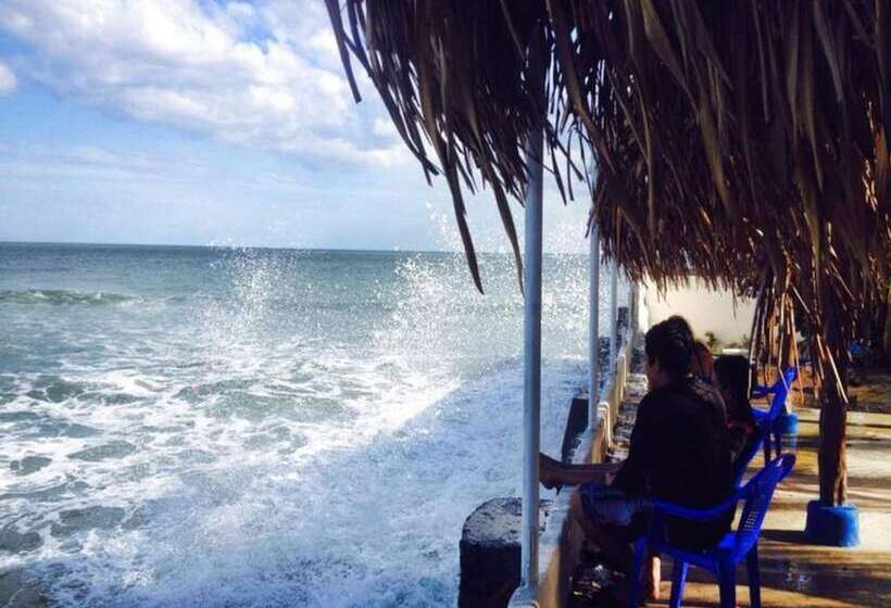 ペンション Bellamar Beach Inn