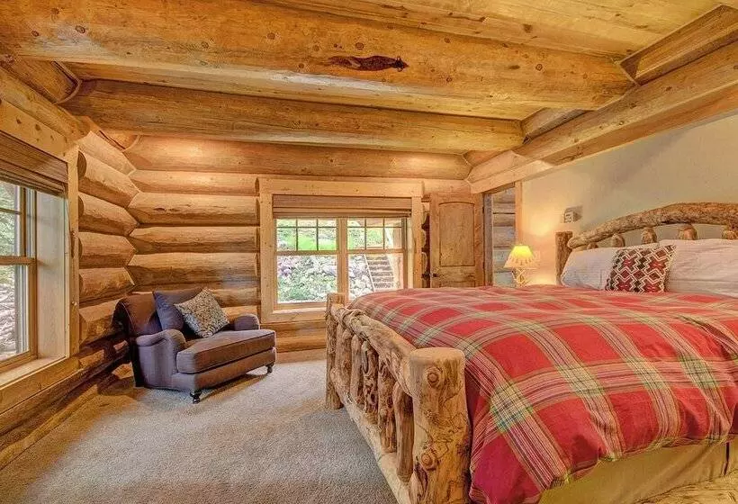 Timber Ridge Lodge 4 Bedroom Home By Redawning