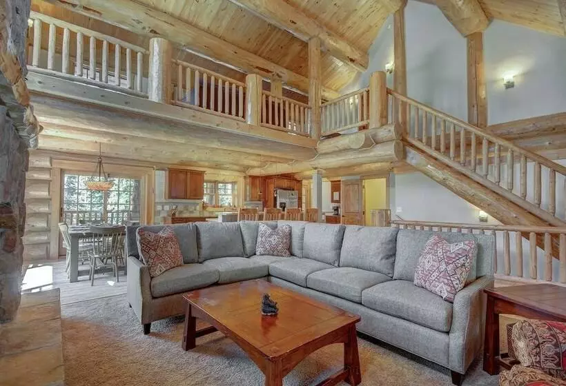 Timber Ridge Lodge 4 Bedroom Home By Redawning