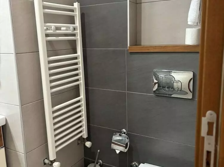 Upart Home