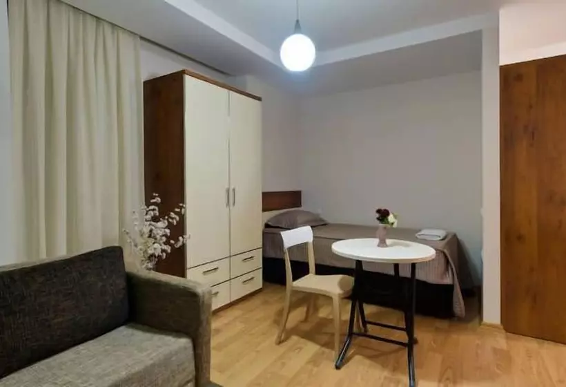 Upart Home