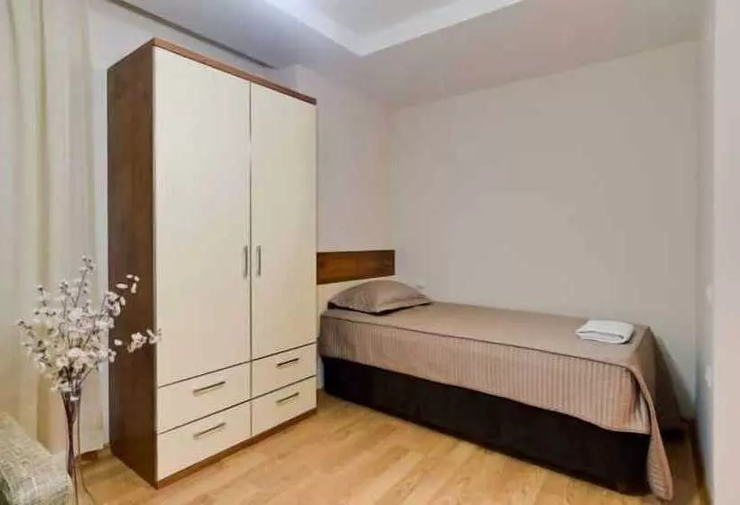 Upart Home