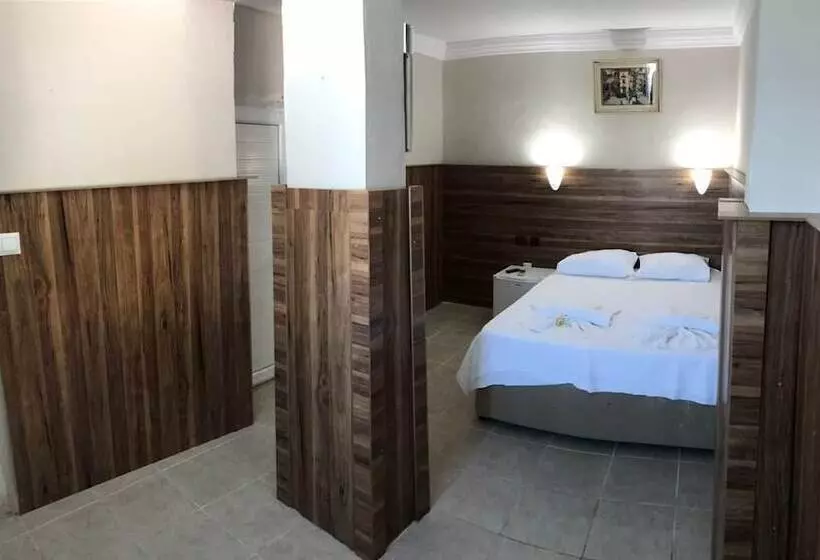 Yakamoz Otel
