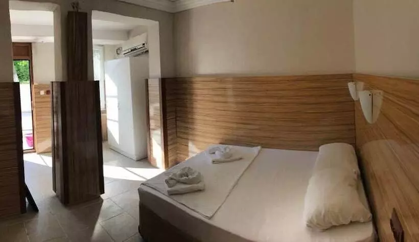 Yakamoz Otel