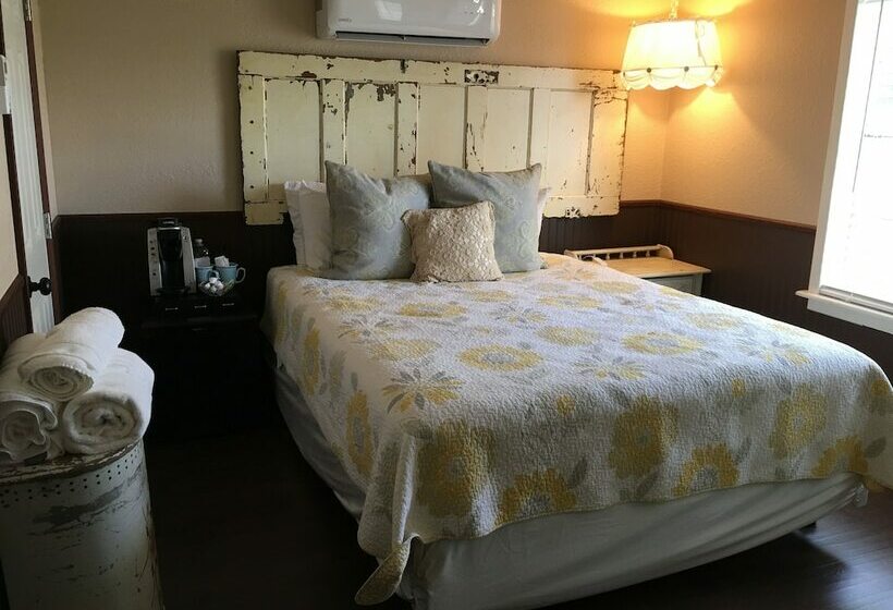 住宿加早餐 Hodge Podge Lodge