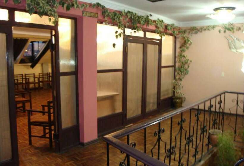 Hostal San Pedro Velmont