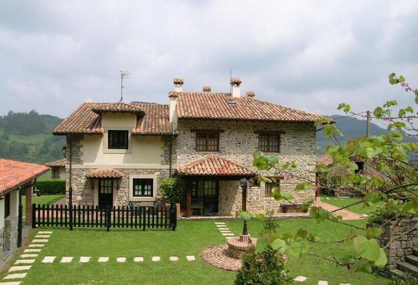 هتل Apartamentos Llugarón