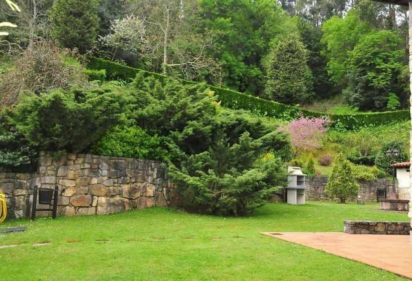 هتل Apartamentos Llugarón