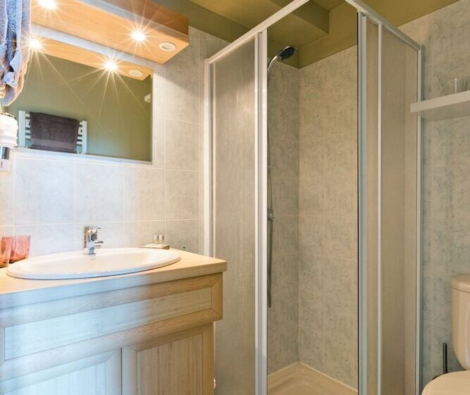 Отель Auberge De Margot