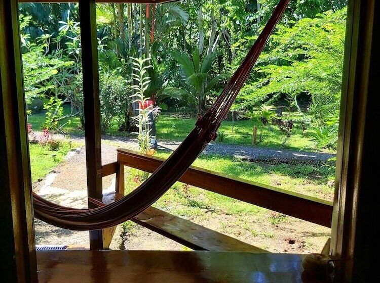 هتل Bungalows Aché Cahuita