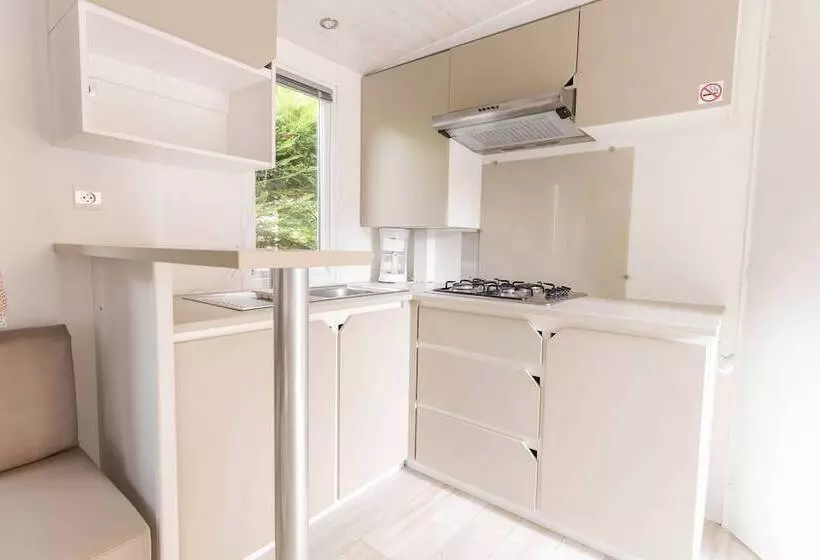 ホテル Camping Les Chèvrefeuilles   Maeva